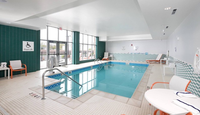 Holiday Inn Hotels and Suites Mount Pleasant by IHG