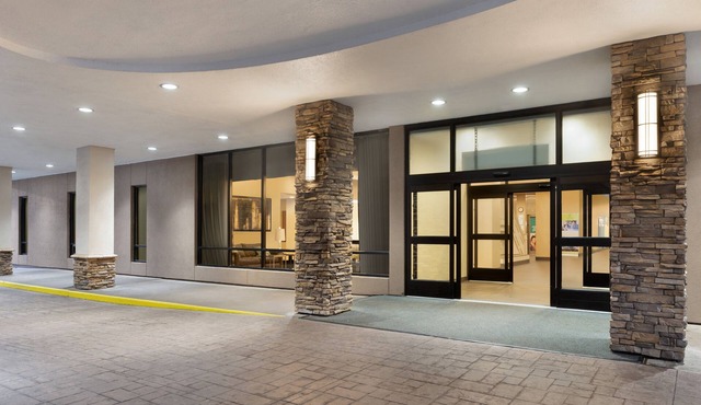 Holiday Inn Rock Island by IHG