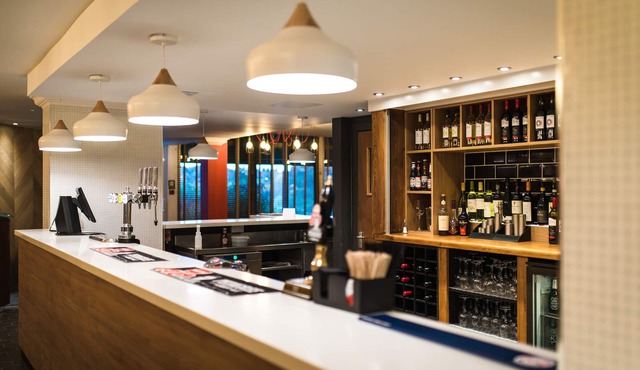 Holiday Inn Stoke on Trent M6, Jct 15 by IHG