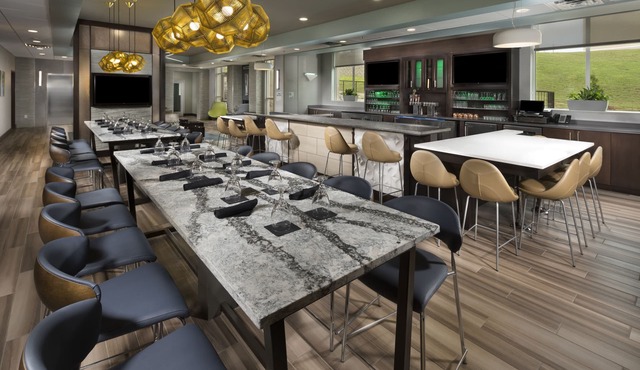 Holiday Inn & Suites Arden - Asheville Airport by IHG