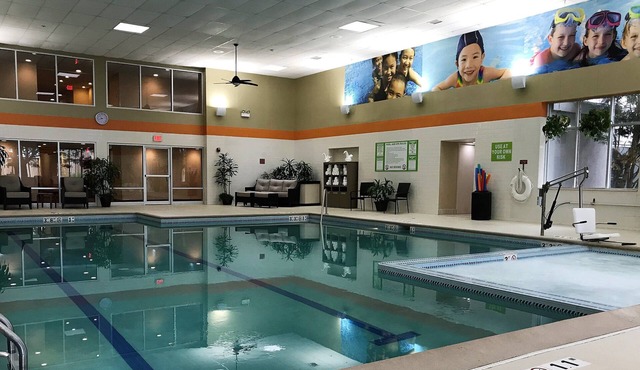 Holiday Inn & Suites Chicago-Carol Stream (Wheaton) by IHG