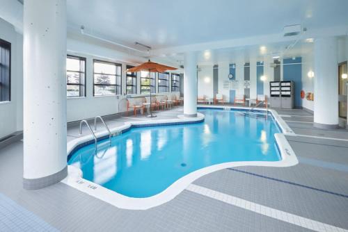 Holiday Inn & Suites Ottawa Kanata by IHG