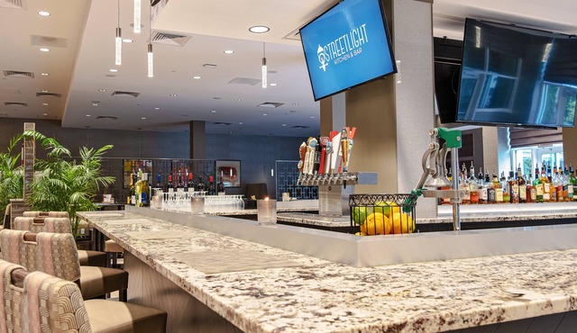 Holiday Inn & Suites Philadelphia W - Drexel Hill by IHG