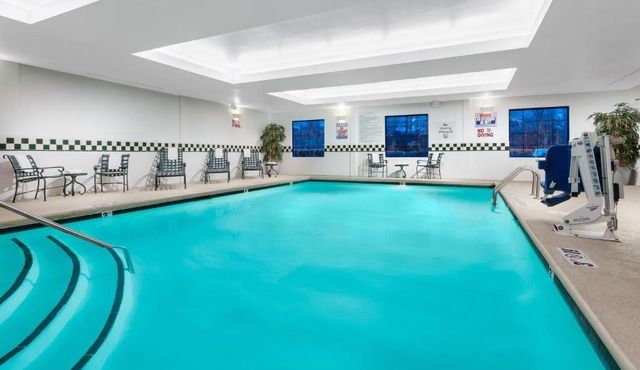 Holiday Inn & Suites Raleigh Cary by IHG