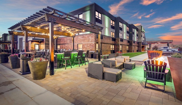 Holiday Inn & Suites St. Cloud by IHG