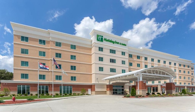 Holiday Inn & Suites - Jefferson City by IHG