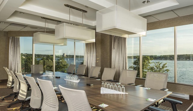 Holiday Inn Sydney - Waterfront by IHG