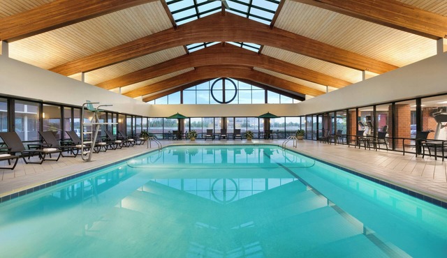 Holiday Inn Washington-Dulles International Airport by IHG