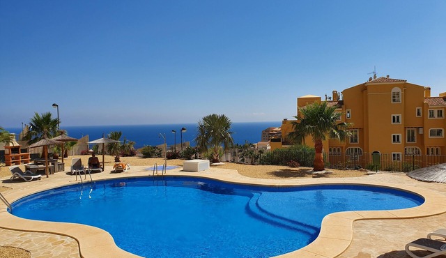 Holiday Jazmines Apartment with pool and sea view