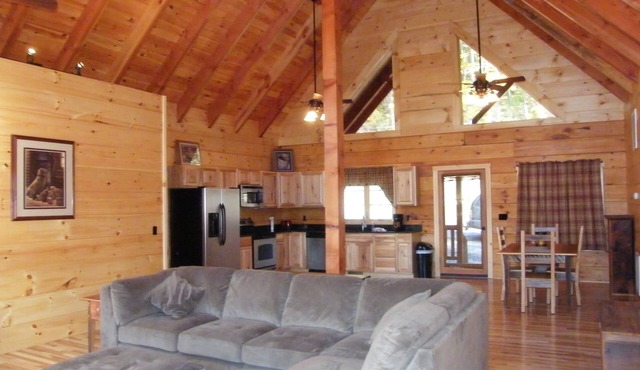 Holiday Mountain Log Cabin - A Luxury Log Cabin Close To Luray