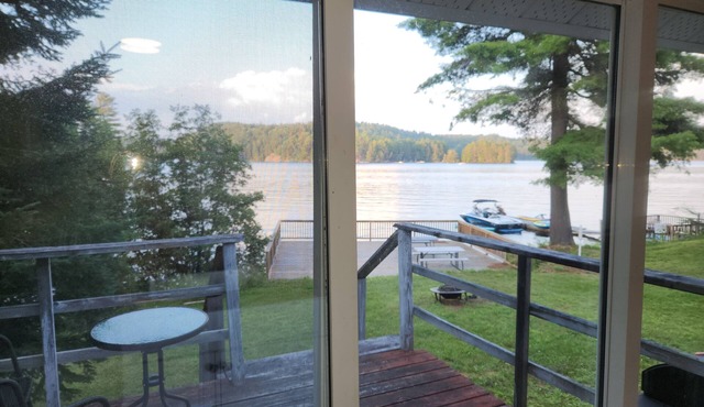 Holiday on beautiful Haliburton Lake!