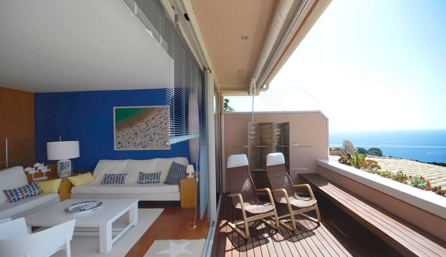 Holiday rental apartment with swimming pool in Begur, Aiguablava