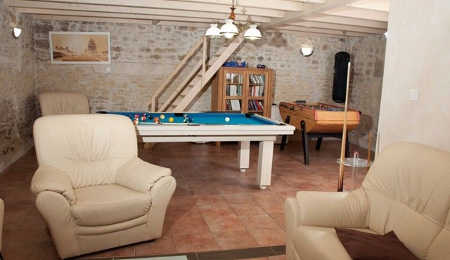 Holiday rental for 4 people with indoor pool 6