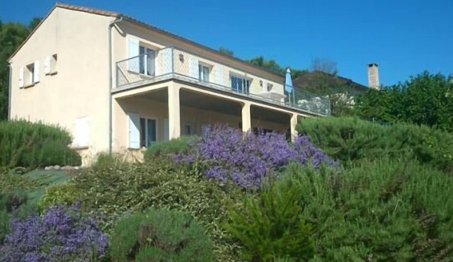 Holiday Rental in Lot with Balcony and Garage – Near Sarlat & Rocamadour