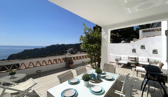 Holiday rental semidetached with swimming pool in Begur, Sa Tuna