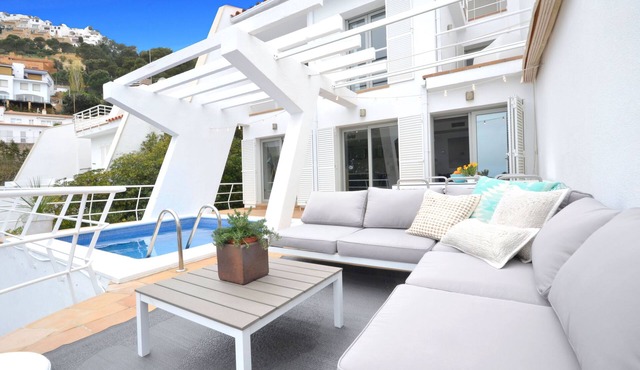 Holiday rental semidetached with swimming pool in Begur, Sa Tuna