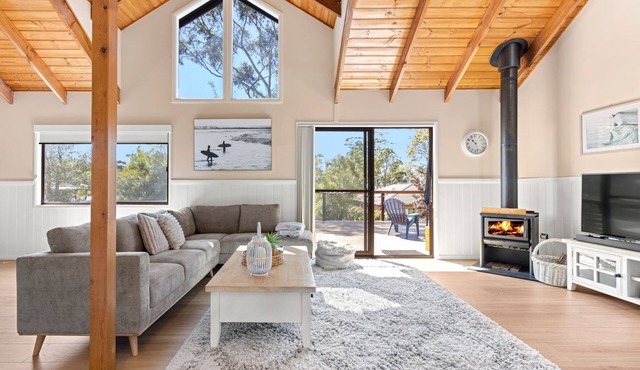 Holiday Retreat Jervis Bay - 5 Min Walk to Bay