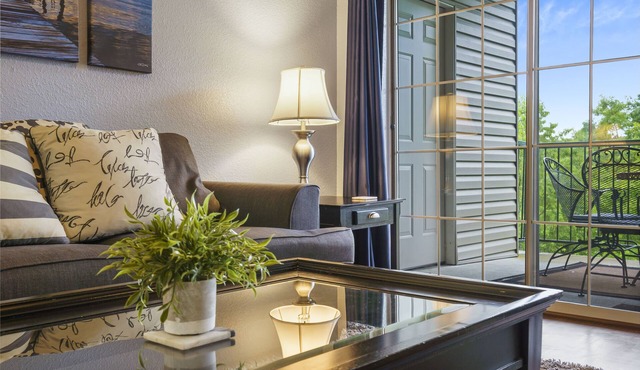 Holiday Ridge Retreat Duo | Holiday Hills Branson | Golf Resort | Outdoor Pools