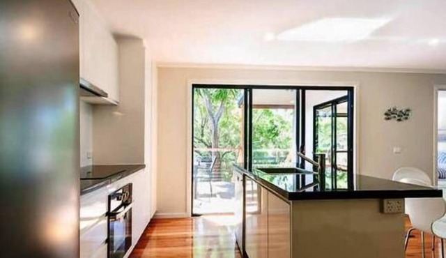 Holiday @ Smiths Beach, 3 Bernard Court