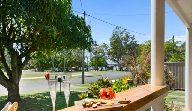 Holiday this beautifully renovated pet freindly home with views!