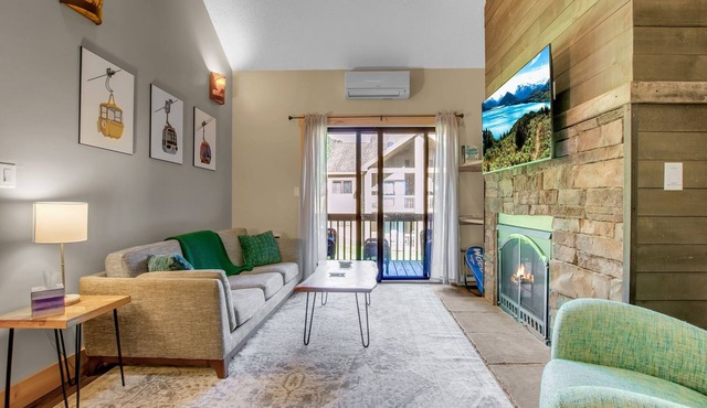 Holiday Valley Ski-In/Ski-Out Condo