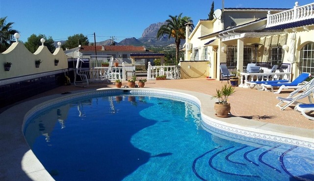 "Holiday villa Albir - Alfaz del Pi" with Mountain View, Pool, A/C & Wi-Fi