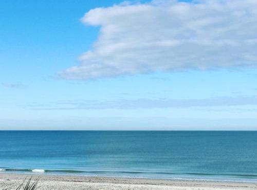 Holiday Villas II ON THE BEACH w/Intercoastal View