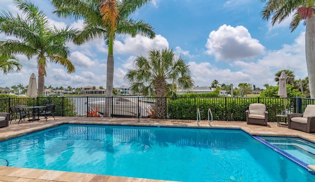 Holiday Winter Sale Hemingway House Marco Island Last Minute Discount Book ASAP