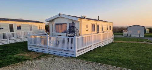 HolidayLet 24 Bude Newperran Holiday Park