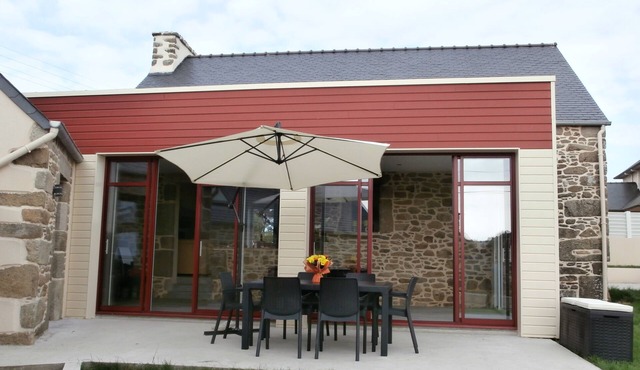 Holidays by the sea and swimming pool