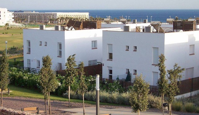 Holidays for families, 8 people. Beach and golf