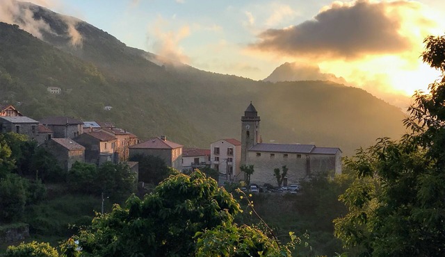 HOLIDAYS IN AUTHENTIC AND TRADITIONAL CORSICAN VILLAGE: MARIGNANA 20141