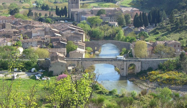 Holidays in Lagrasse. Stunning Studio, private terrace near Carcassone.