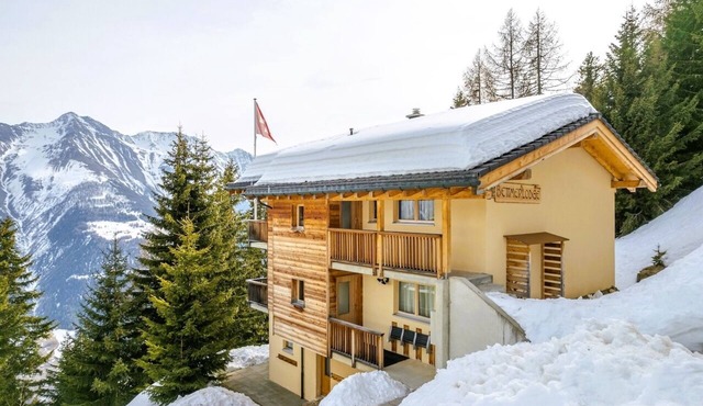 Holidays in the Aletsch Arena at the Aletsch Glacier in the Unesco World Natural