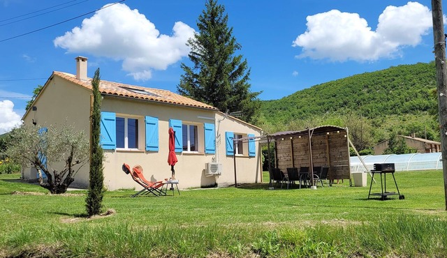Holidays in the Sun in a Quiet and Comfortable Cottage