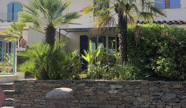 Holidays with a view of Port Grimaud, a stone's throw from Saint-Tropez