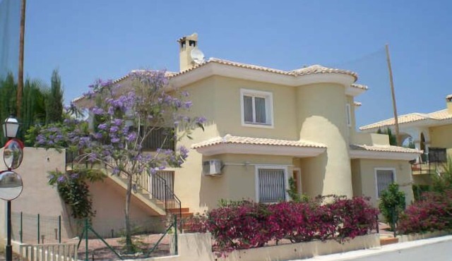 HOLIDAYVILLA JACARANDA PRIVATE POOL SPAIN COSTA BLANCA AT GOLFCOURSE BONALBA