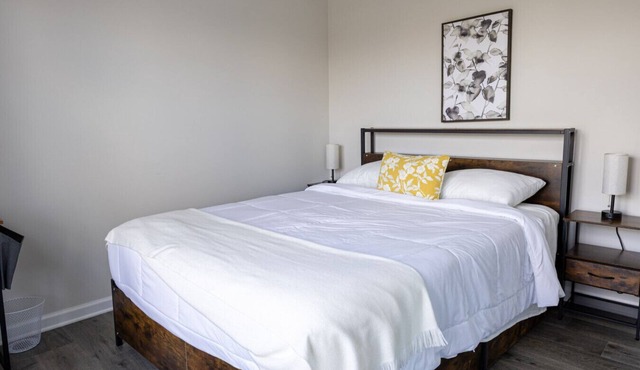 Holistic Campus Rental, LLC - Two Bedrooms Stay in Shared Home with Shared Kitchen