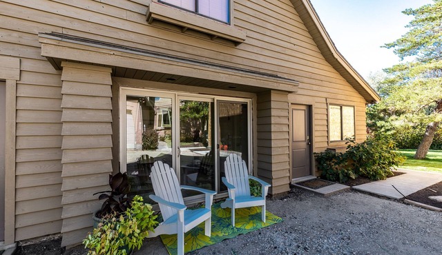 Holladay secluded boarding house