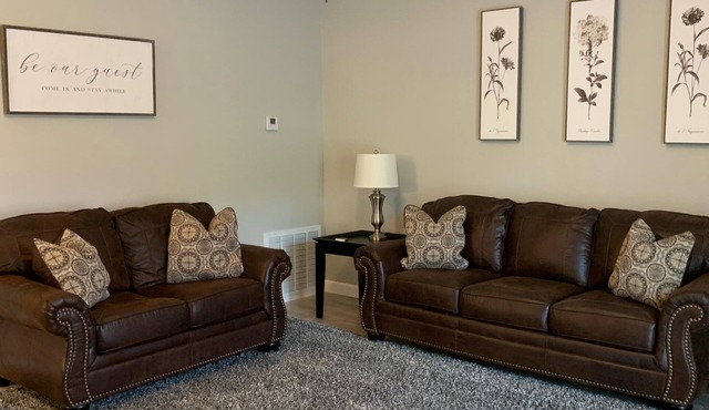 Holley Rentals 2 bedroom sleeps 6