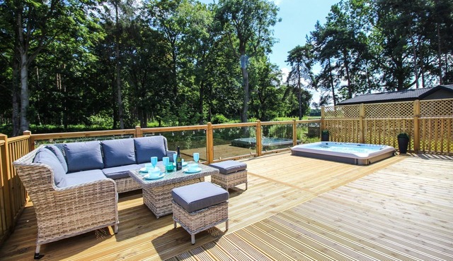 Hollicarrs - Kingfisher Lodge