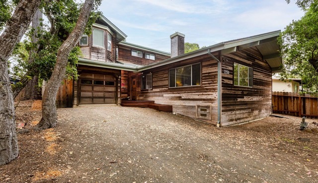 Hollie's Hideaway: 3 BR, 3 BA House in Cambria, Sleeps 6