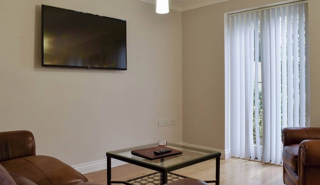 Hollies Cottage 2 - UKC4520