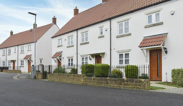 Hollies Cottage 15 - UKC4538