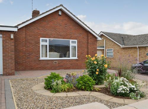 Hollins On The Coast