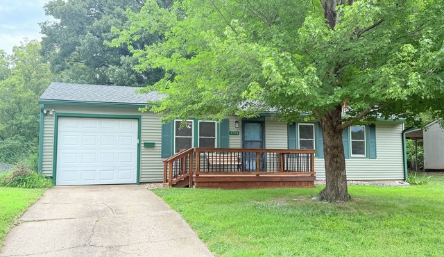 Holly House - Close to Interstate, Discovery Cent