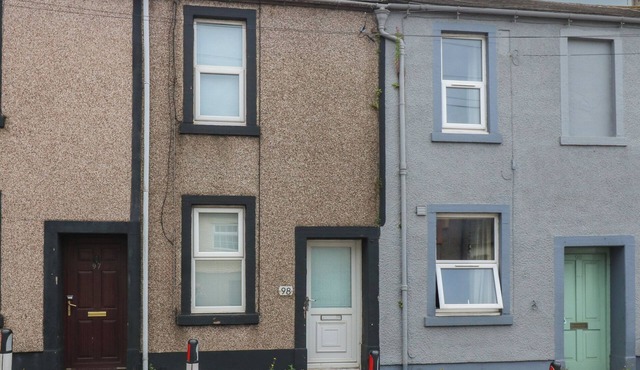 HOLLY HOUSE, with a garden in Whitehaven