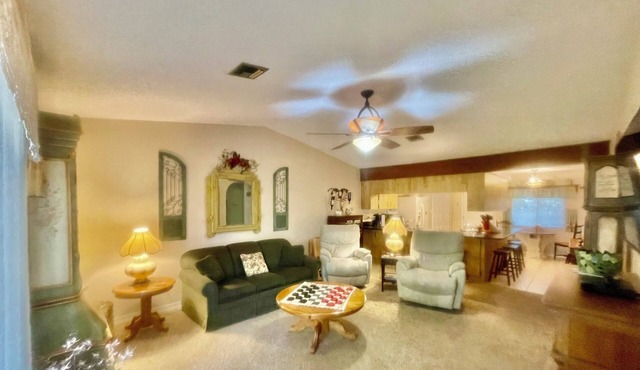 Holly's Hideaway Mt Dora Charming 2/2 in Historic District