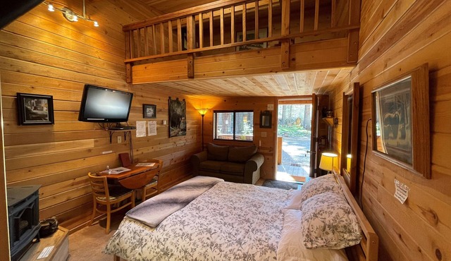 Holly's Place