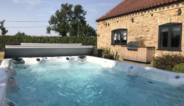 Holly Tree Barn, Ashlin Farm Barns